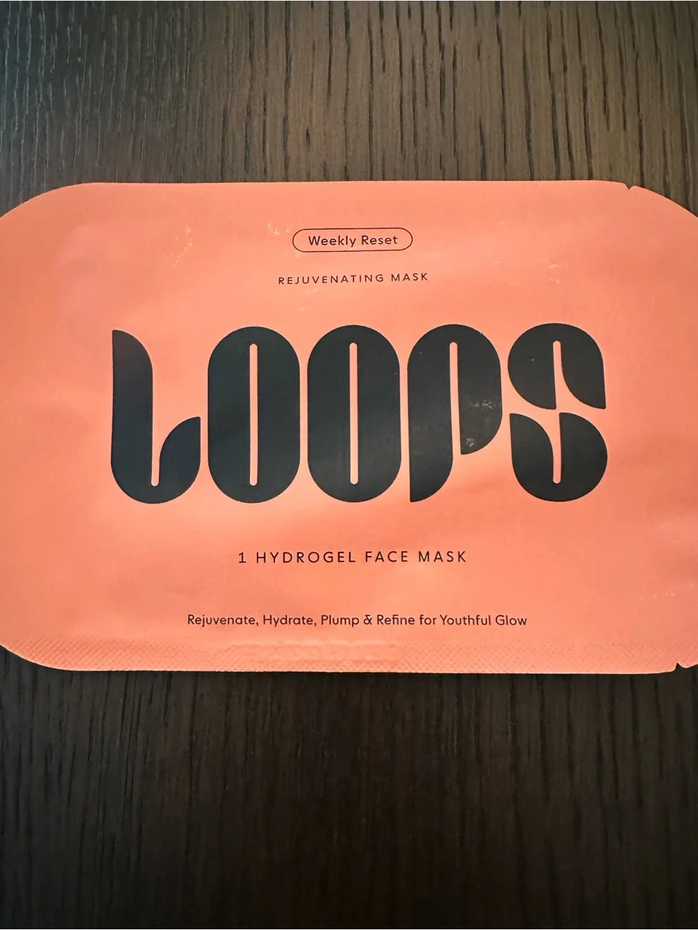 Rejuvenating Hydrogel Face Mask — Coral Orange